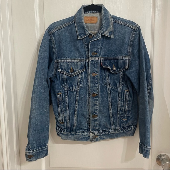 1980’s Levi's Trucker Denim Jacket Size 30 Style 70506 0216 Vintage